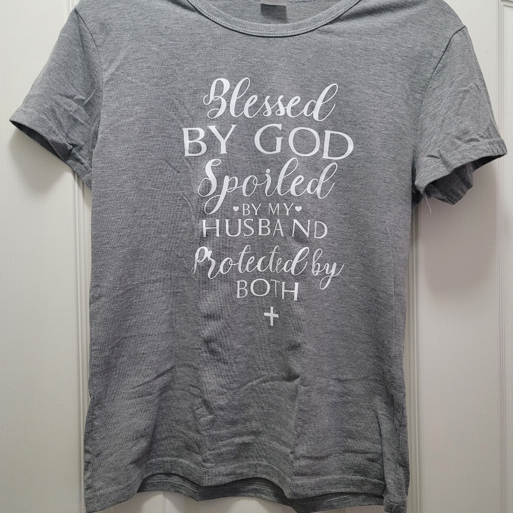Grey t-shirt